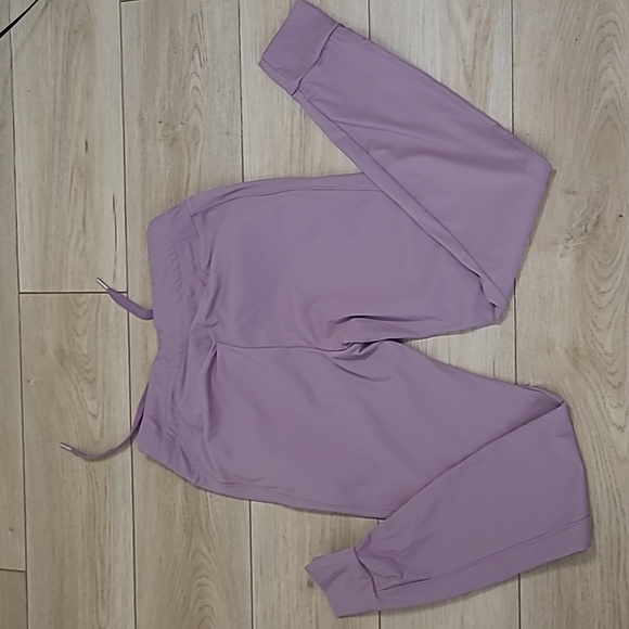 HALARA Lilac Jogger Pants Size M - Picture 6 of 6